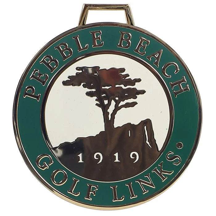 Green bag tag with 'Pebble Beach Golf Links 1919' design on a white background